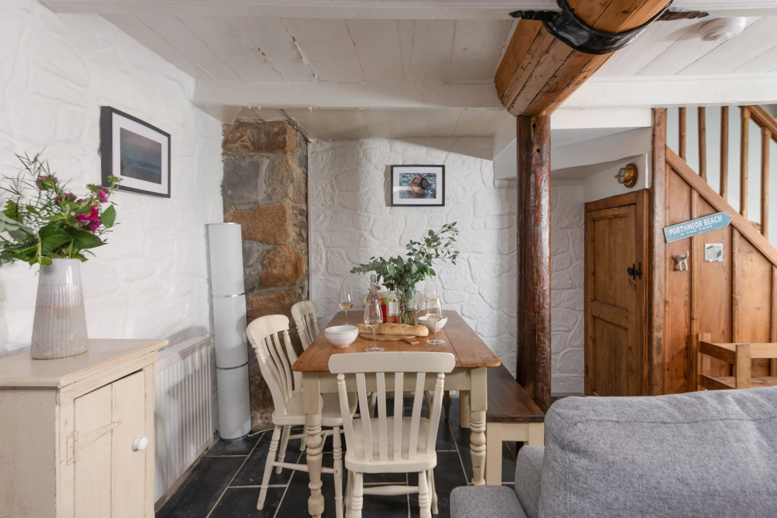 Dining table seating six - Old Arch Cottage, The Digey