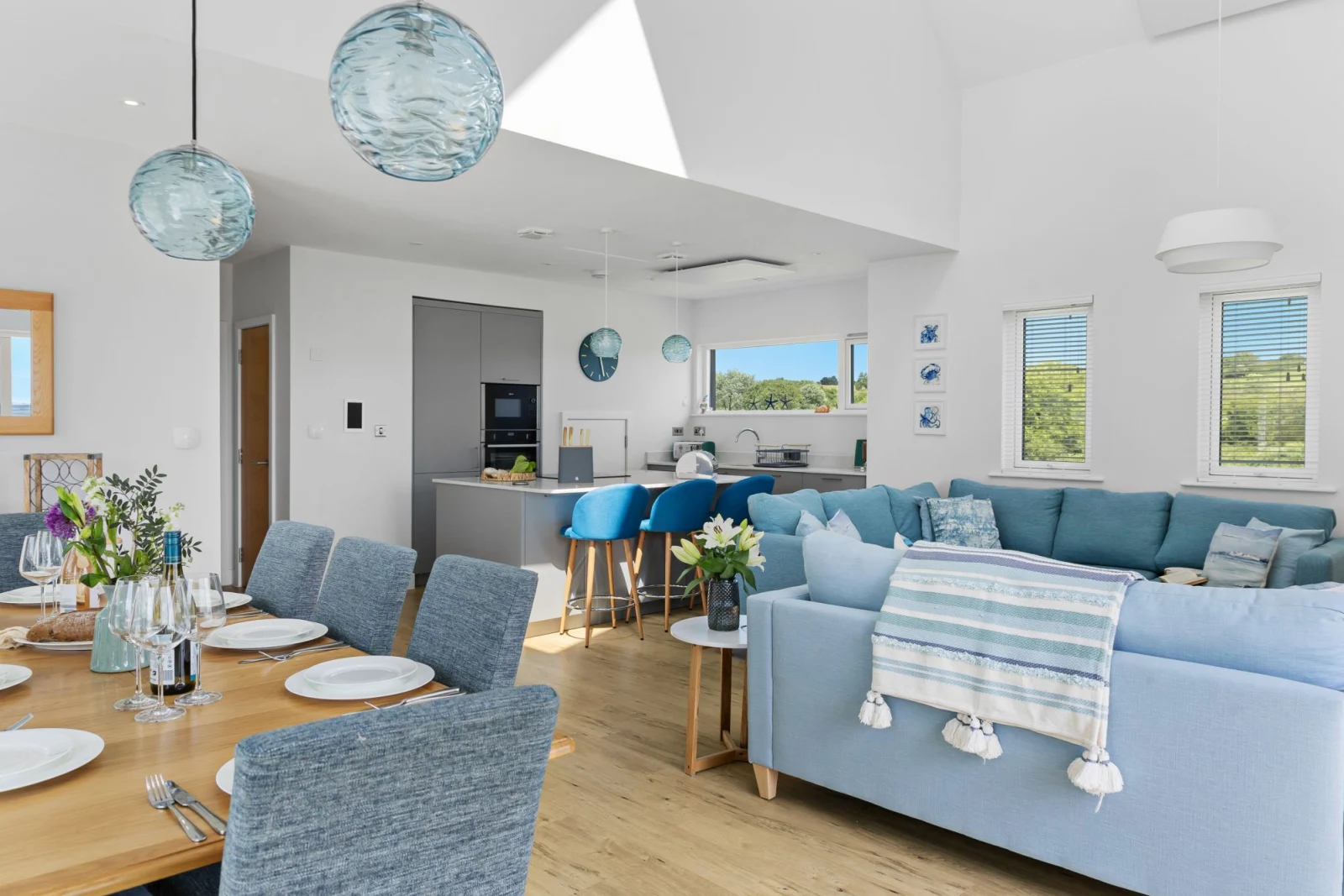 Open plan living area, bright and airy room - 2 The Vista, Willingcott