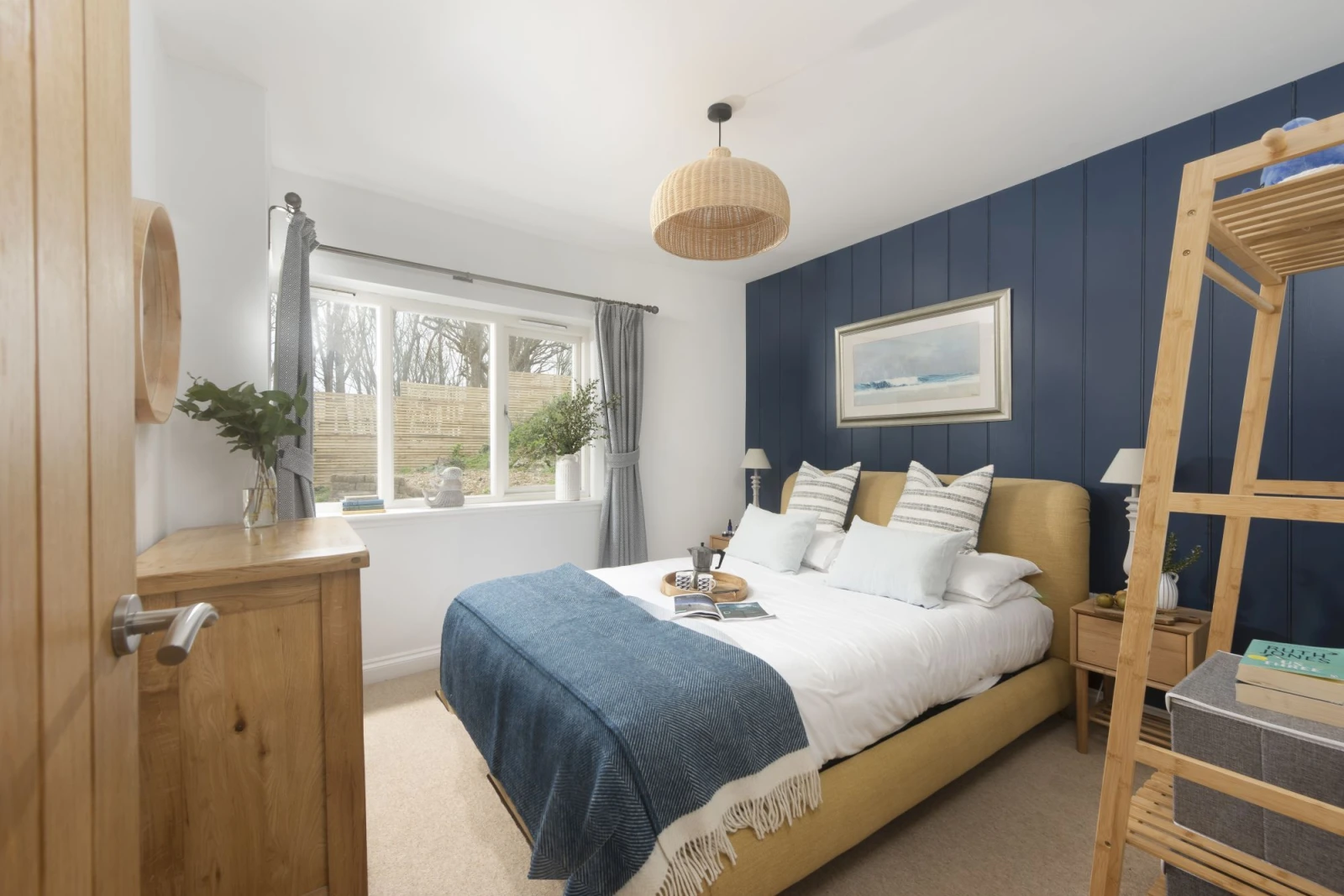 Master bedroom - Lobbs Cottage
