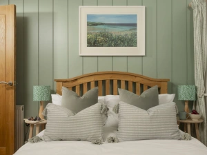 Bedroom two - Lobbs Cottage