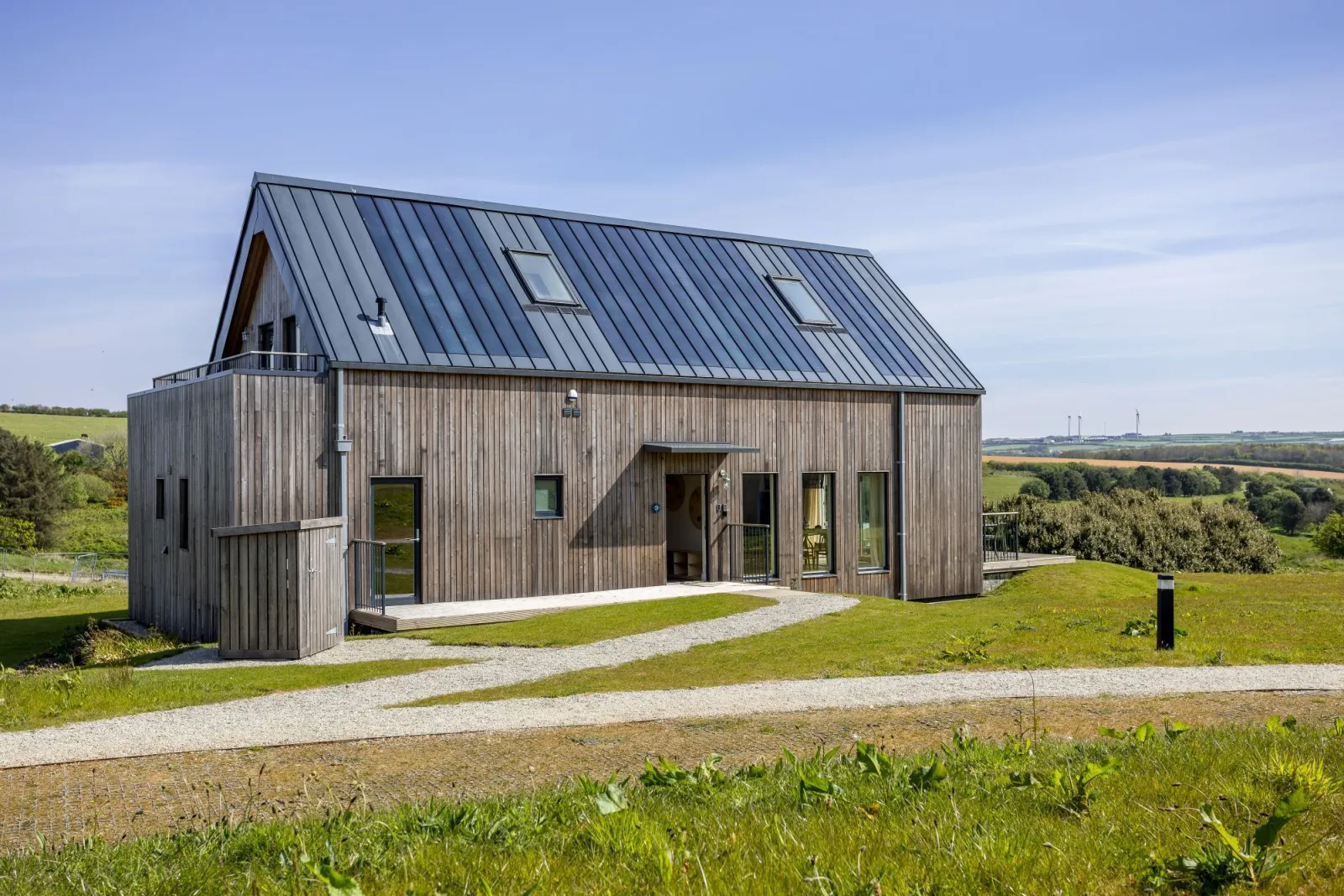 Property building with path to parking - 3 The Vista, Willingcott