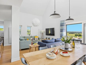 Open plan living area with access to the patio and countryside views - 1 The Vista, Willingcott