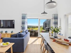 Bright and airy open plan area, smart TV and dining table seating for eight -  1 The Vista, Willingcott