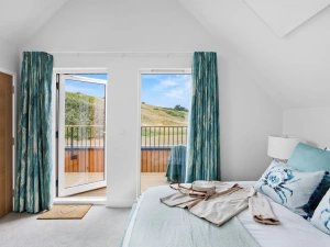 Bedroom 3, king size bed with own balcony and country side views - 5 The Vista, Willingcott