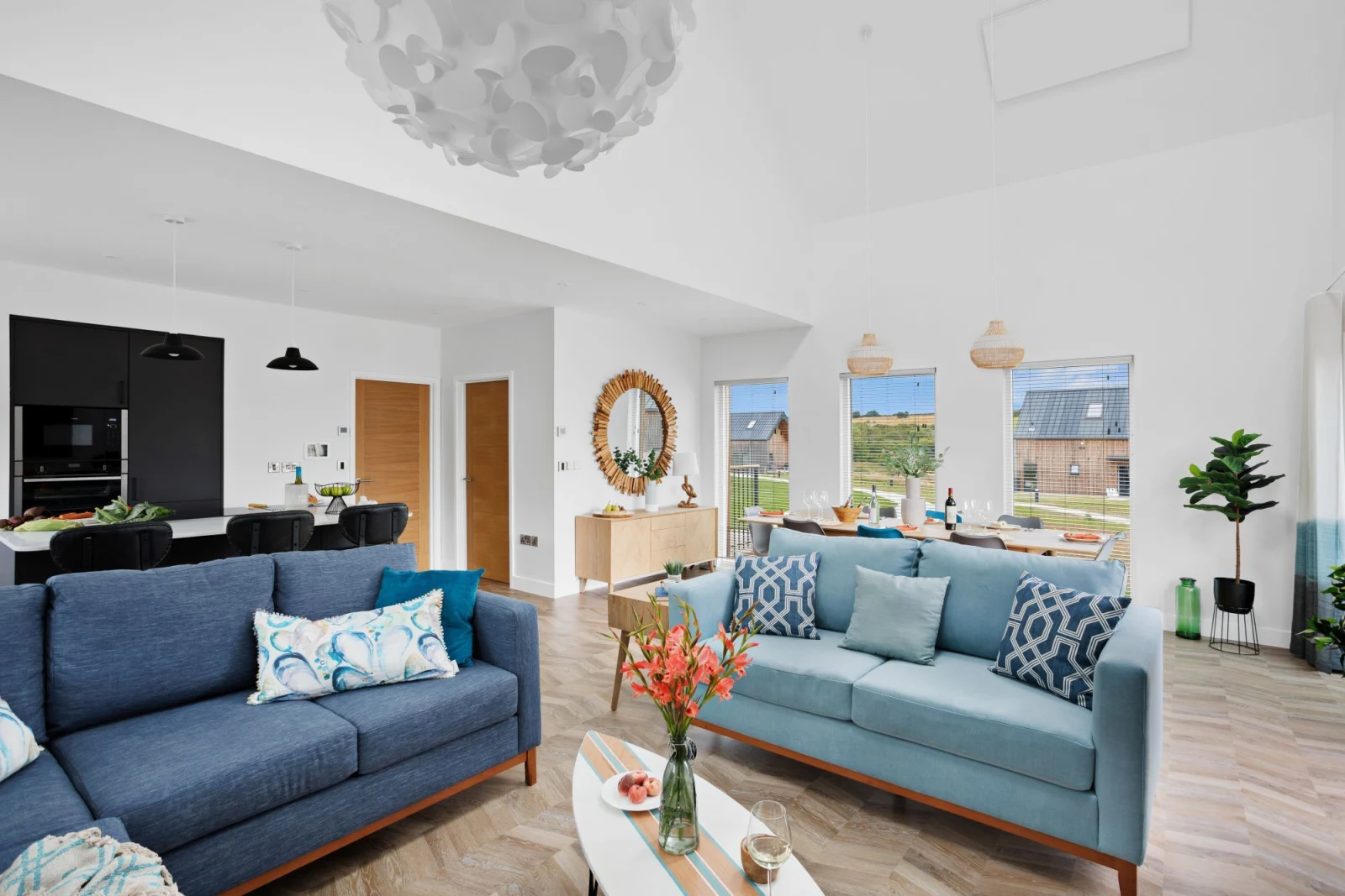 Sofa seating for all eight guests, open living area - 5 The Vista, Willingcott 