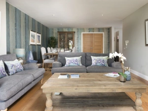 Living room with seating for 4 on the sofas - Rockpool at Salt