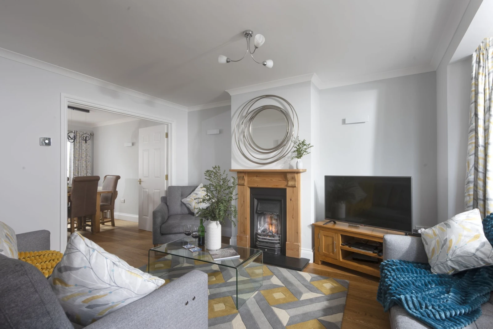 Sofas, Fireplace, Tv-7 Wheal Ayr