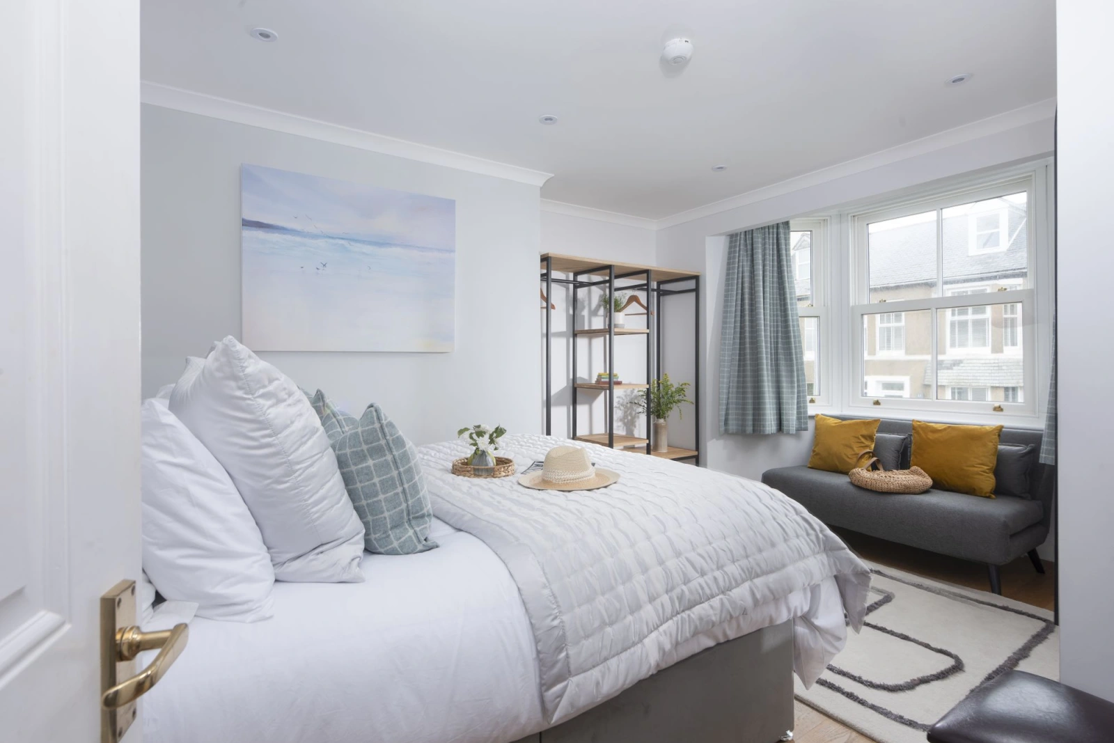 King Size Bed, Sofa, Freestanding Wardrobe- 7 Wheal Ayr