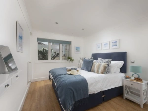 King Size Bed, Bedside Tables, Bedside Lamps-Porthminster Skies