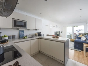Kitchen, Microwave, Hob, Coffee Machine-Porthminster Skies