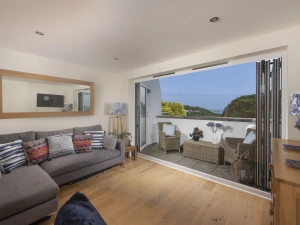 5 Sandy Lane Apartments