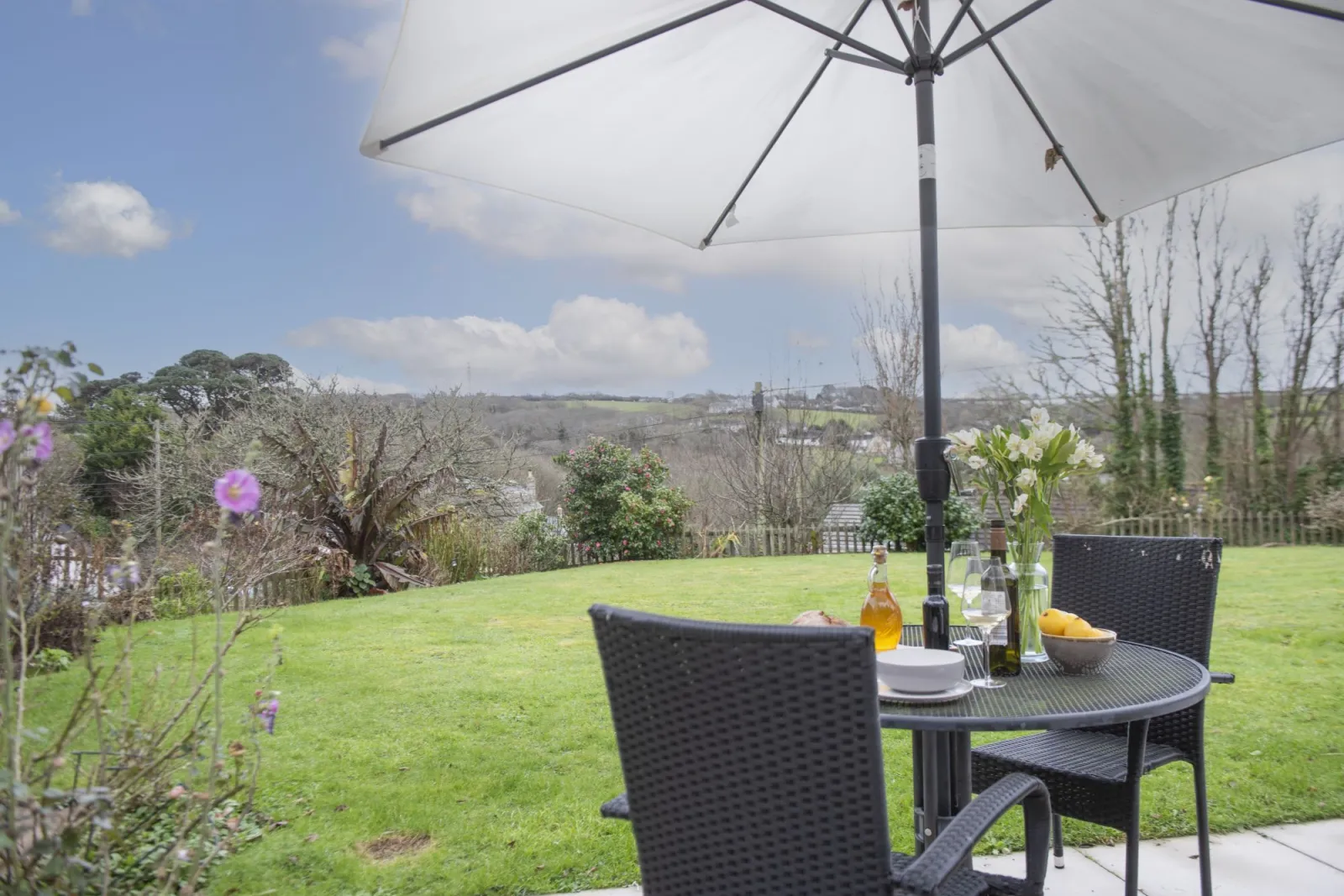 Outside seating for 2 - Samson Cottage