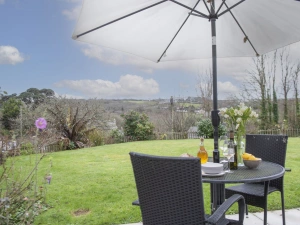 Outside seating for 2 - Samson Cottage