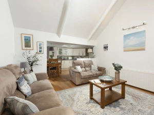 Additional view of open plan living, dining & kitchen area - Samson Cottage