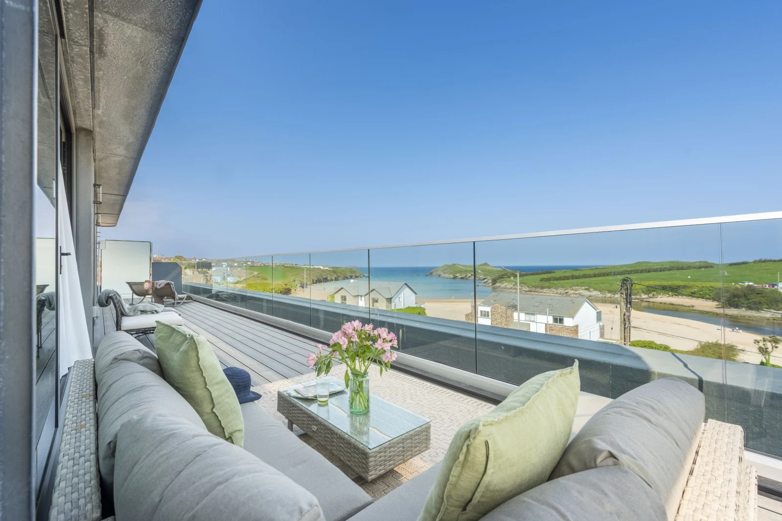 Balcony with Views over Porth Beach - Penthouse Oasis Sands