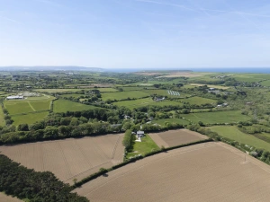 Bird's-eye view of the surrounding area - Highfield Barton