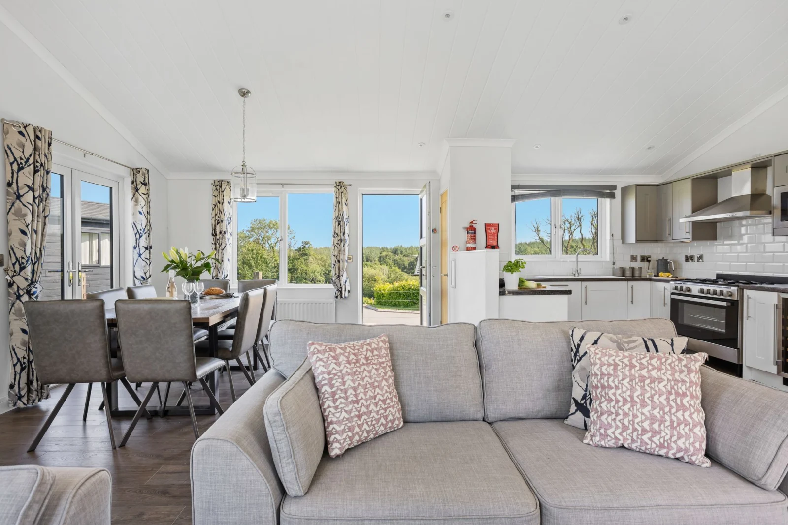 Property image 6 for LC658003