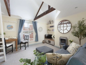 Open plan living and dining area - Bessie Ellen's Cottage