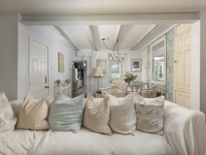 Vintage and elegant home, family and pet friendly - Almond cottage  