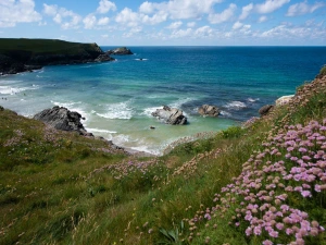 Nearby walk with sea view