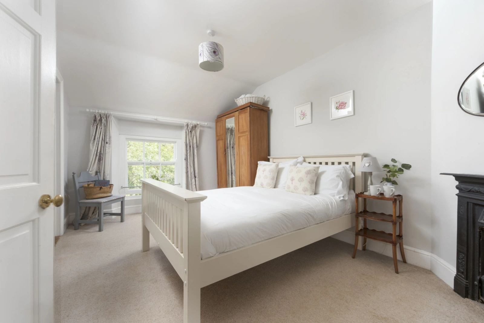 Master Bedroom with double bed - Trevethen Cottage