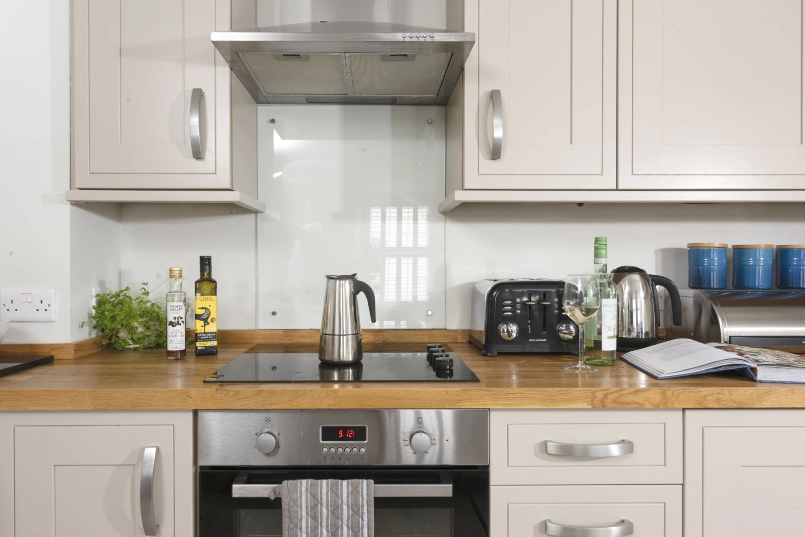 Kitchen area - 4 Quayside