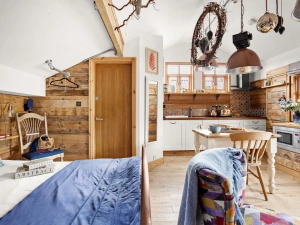 Dining and kitchen area - Porth Chapel