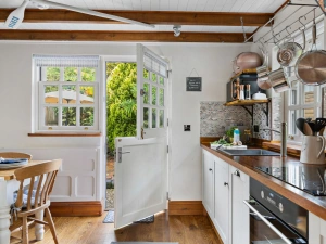 The Buryas Bridge Collection