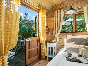 Bedroom, Outdoor seating, Deck area - Poldhu within Buryas bridge collection 