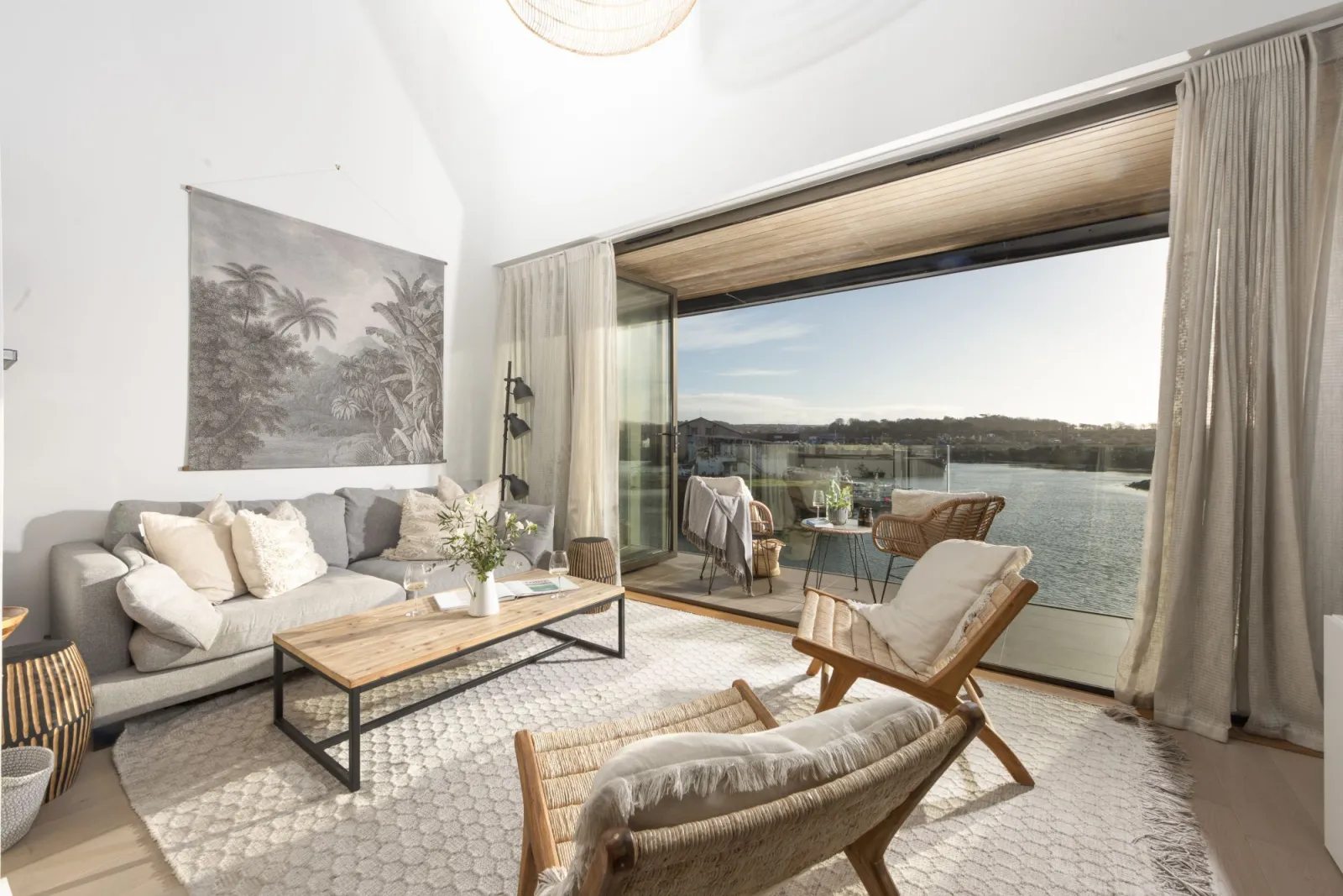 Living area with views of Hayle Estuary - 10 Cannery Row