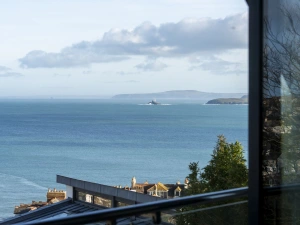 Sea views to Godrevy Lighthouse - Cloud 10