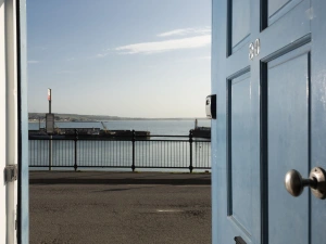 Stunning views literally on your doorstep - Harbour Watch Cottage