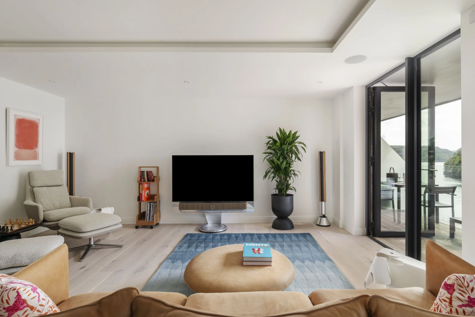 Living space with French Doors - 4 The Reach