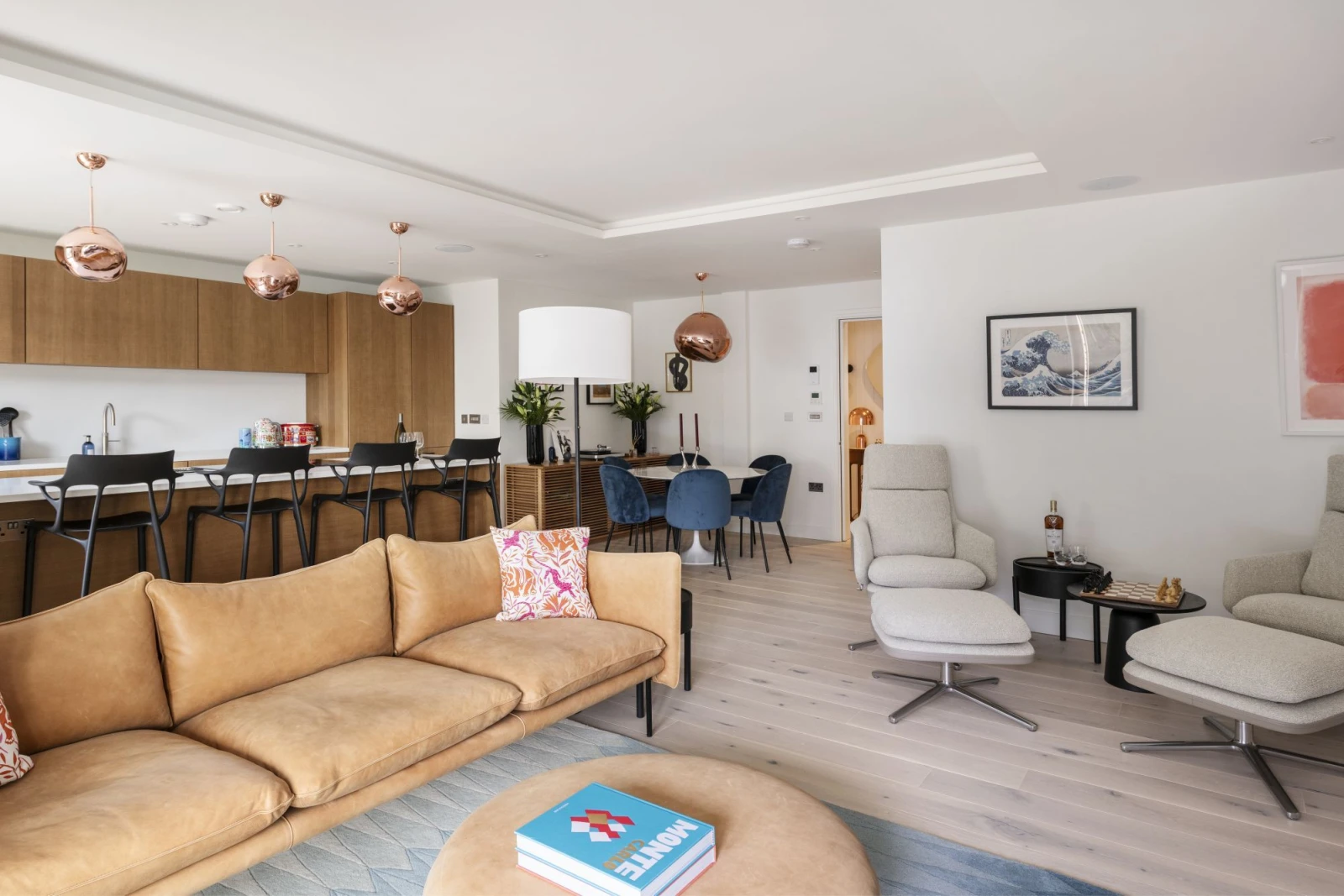 Open plan living, dining and kitchen space - 4 The Reach