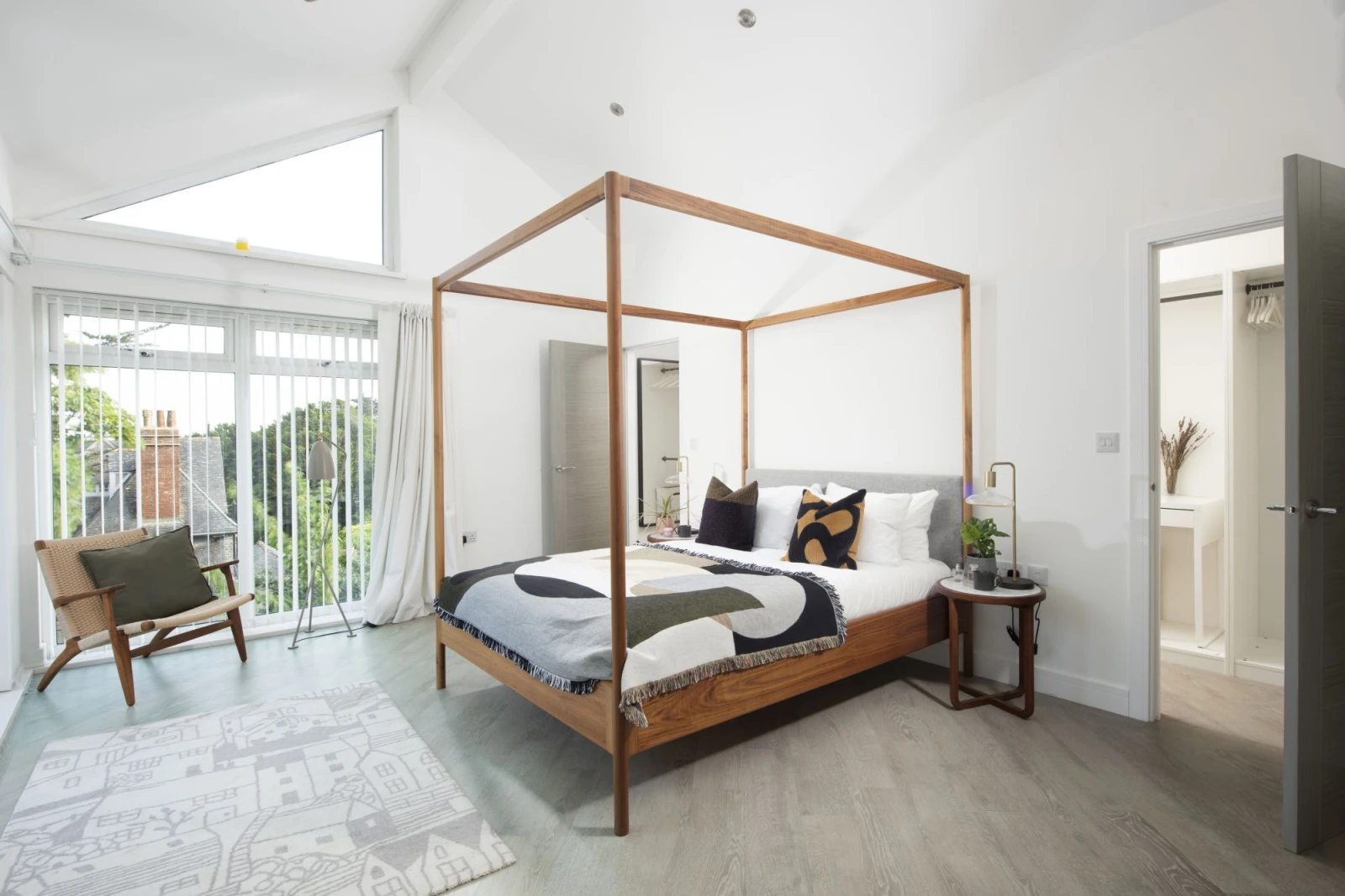 Bedroom three with a large walk-in dressing room - Estuary Watch