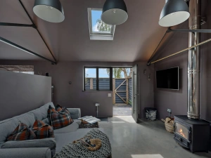 Living space with access to outside space - The Beam