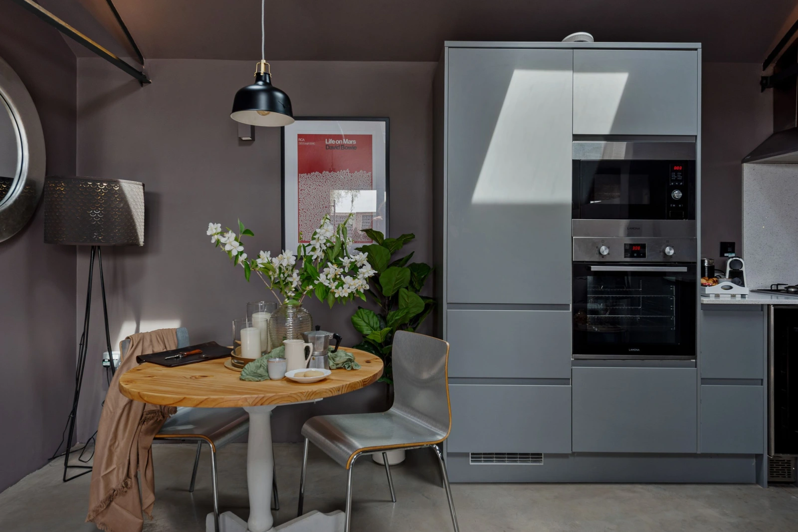 Built in oven and microwave - The Beam