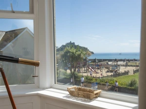Sea view from master bedroom - Folneth
