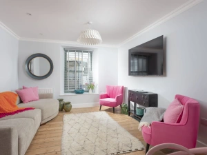 Cosy lounge with two armchairs, Smart TV and sofa - Mermaids 3