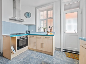 Property image 3 for NFCC180