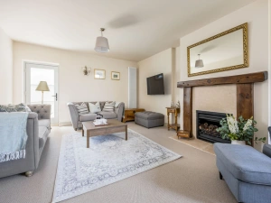 Property image 4 for NFCC182