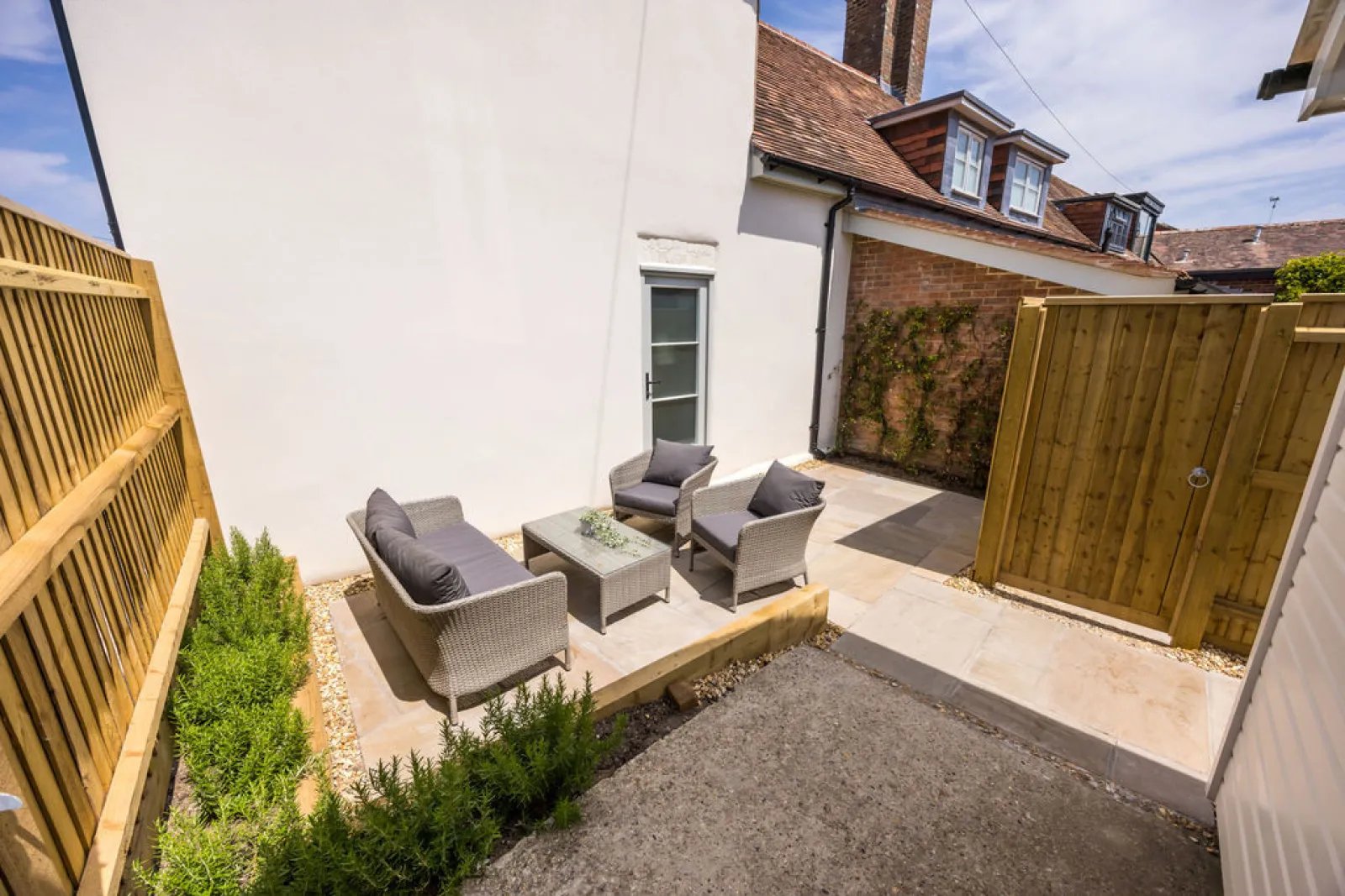 Property image 6 for NFCC183