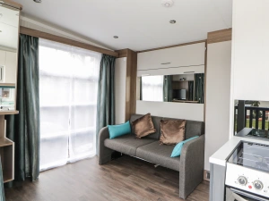 Property image 3 for SC1039440
