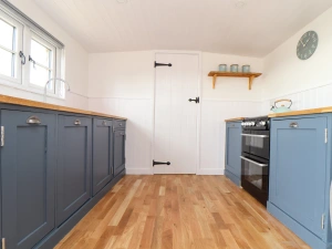 Property image 5 for SC1040570