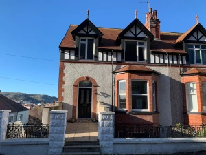 4 Tan Y Bryn Road