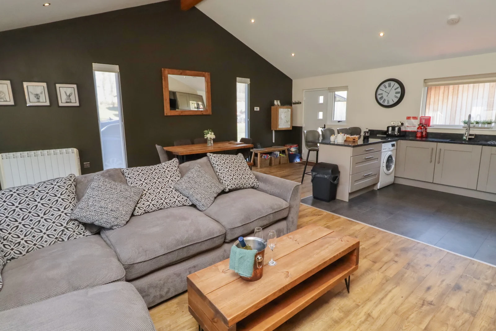 Property image 8 for SC1046578