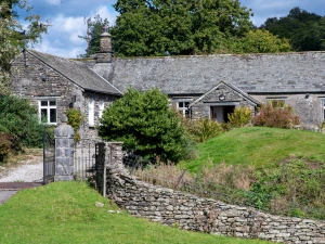 Field Head House