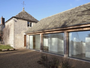 High Cogges Farm Holiday Cottages – The Cart Shed