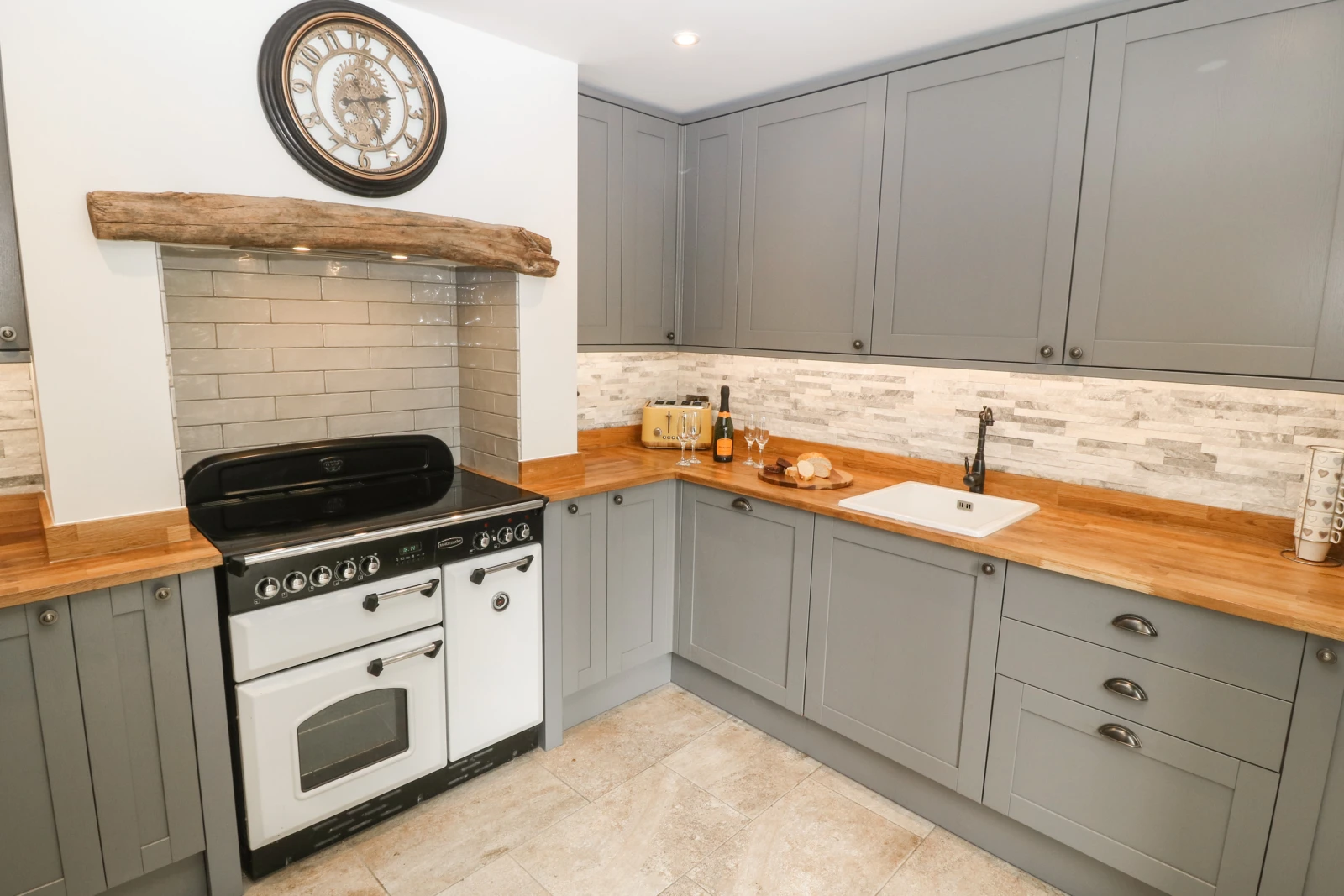 Property image 8 for SC1058980