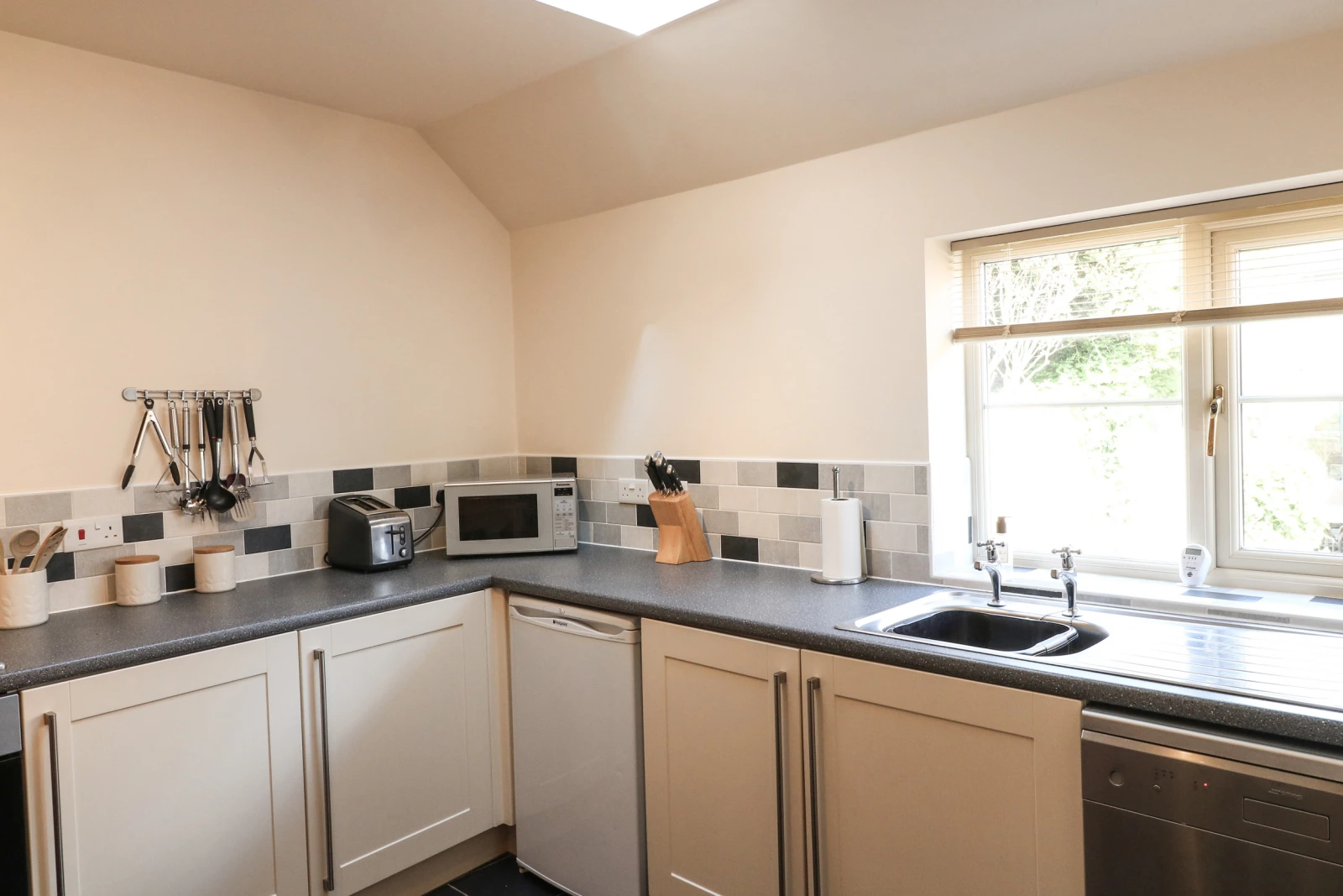 Property image 7 for SC1070143